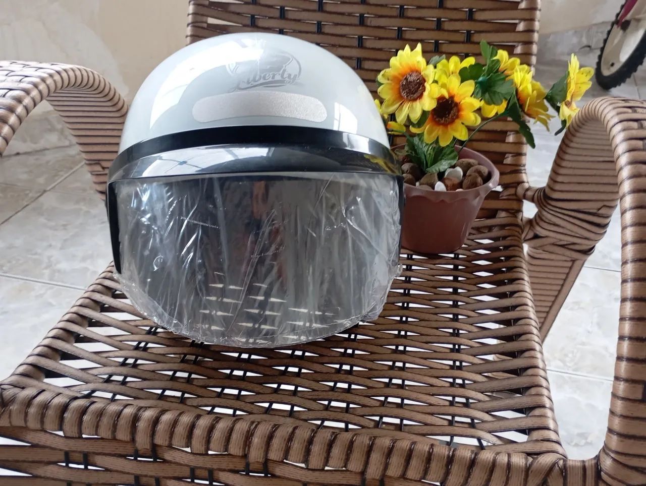 Capacete novo - Foto 2