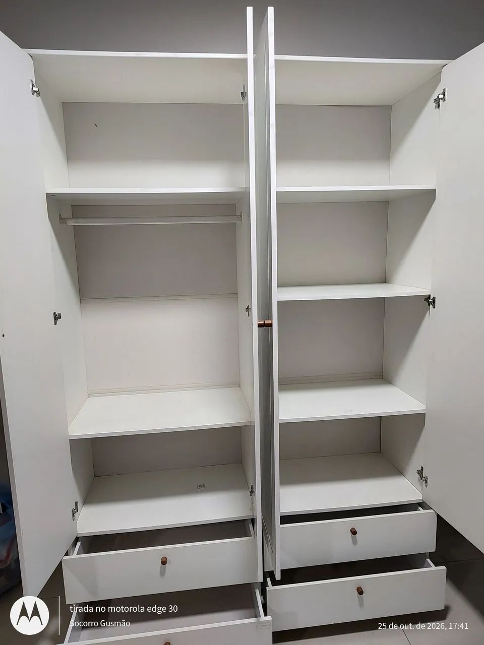 guarda roupa 4 portas e 4 gavetas - Foto 2