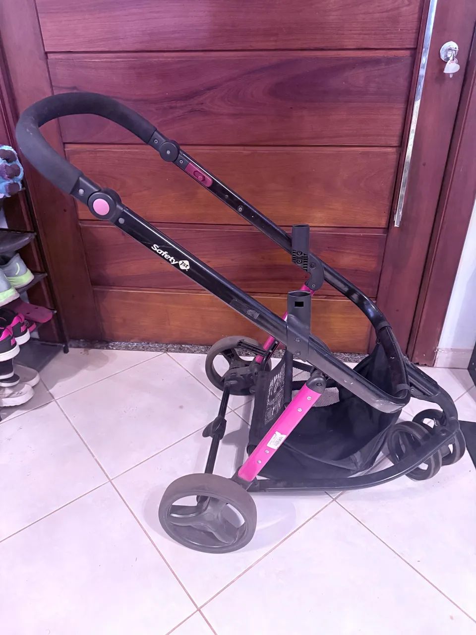 Carrinho de bebê safety first - Foto 4