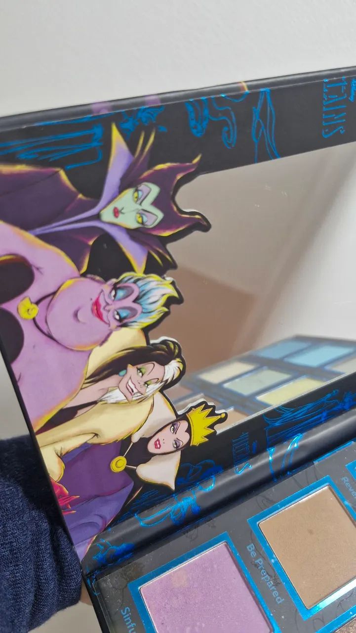 Paleta de Maquiagem Disney Vilãs - Foto 4
