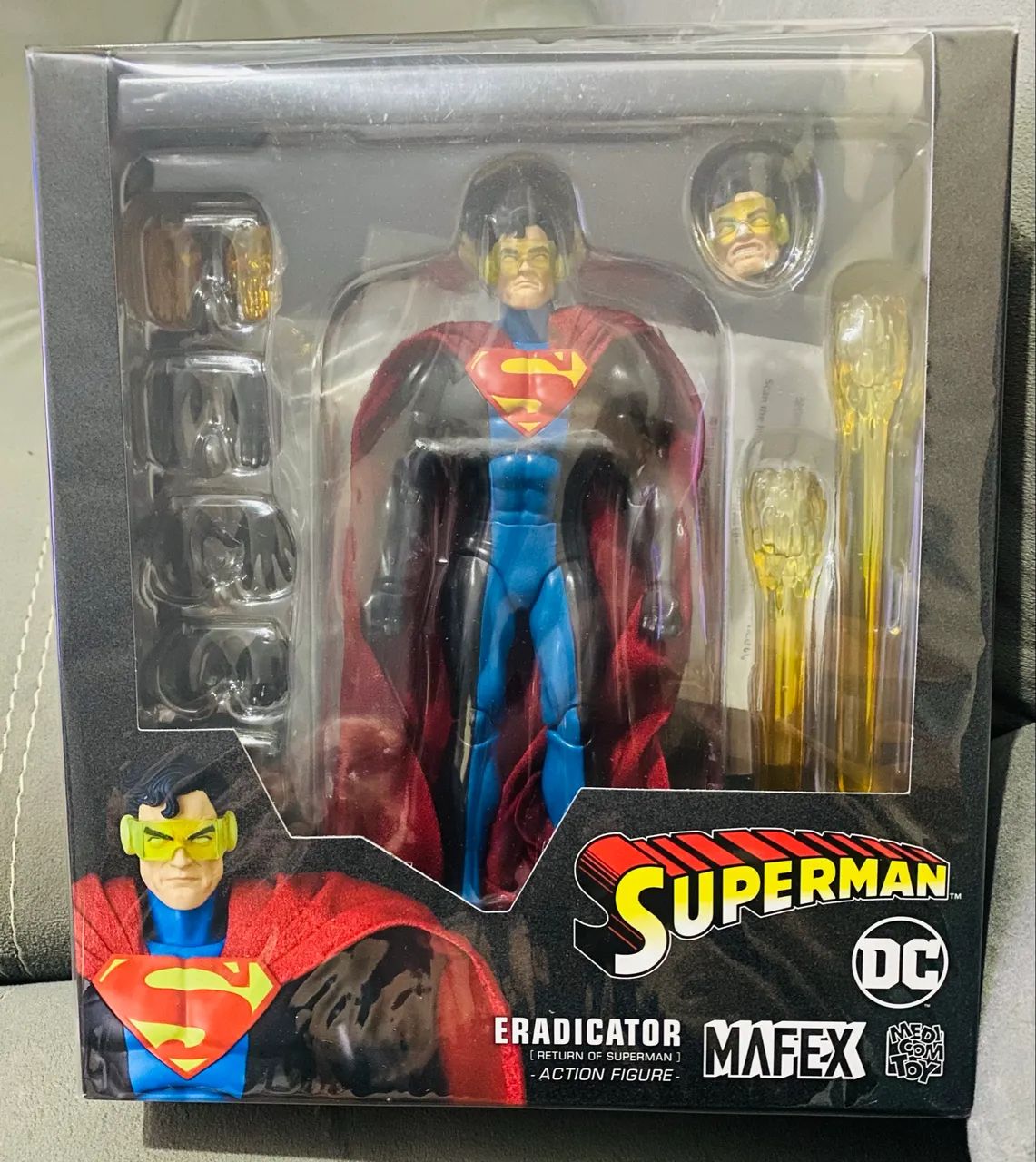 Superman Mafex  - Foto 3