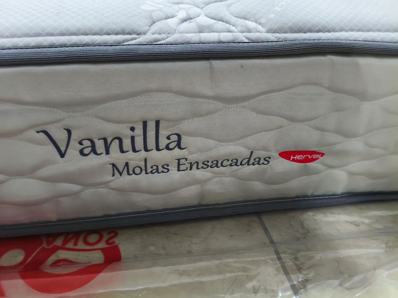 Colchão de molas ensacadas Herval king size!  - Foto 4