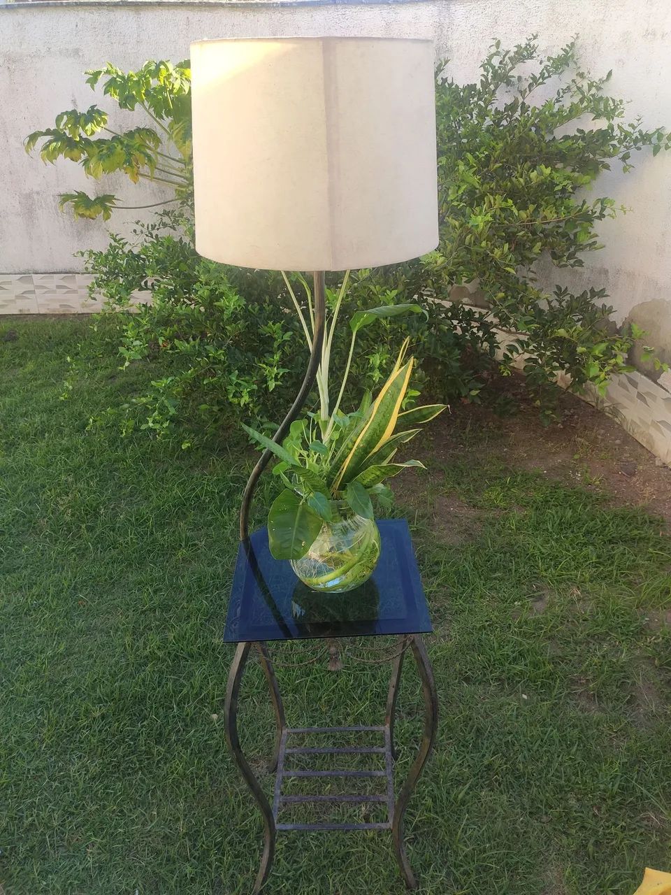 ABAJUR SOFISTICADO C/ VASO DE VIDRO