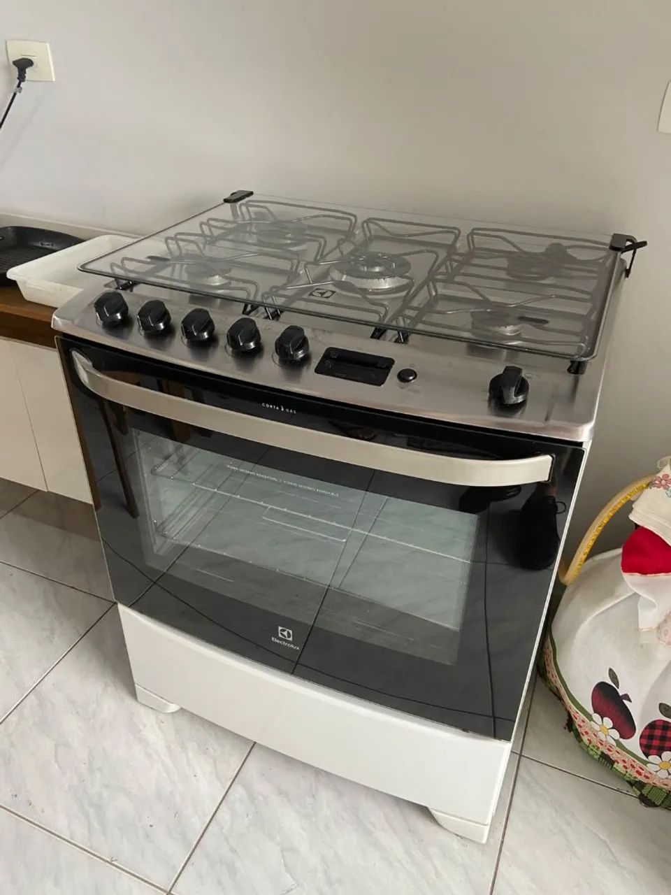 Fogão Electrolux 5 bocas com timer  - Foto 2