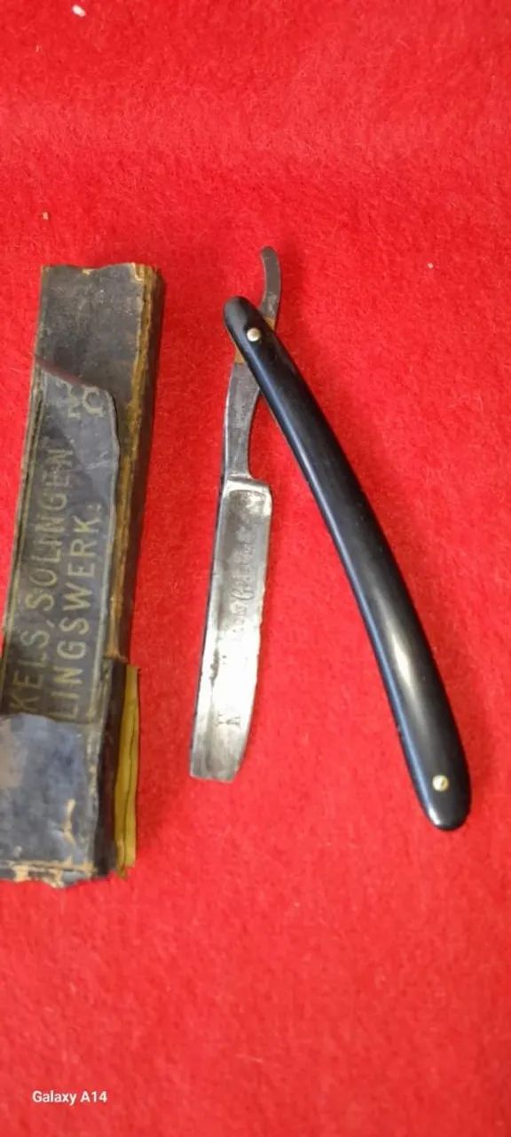 Navalha antiga .
