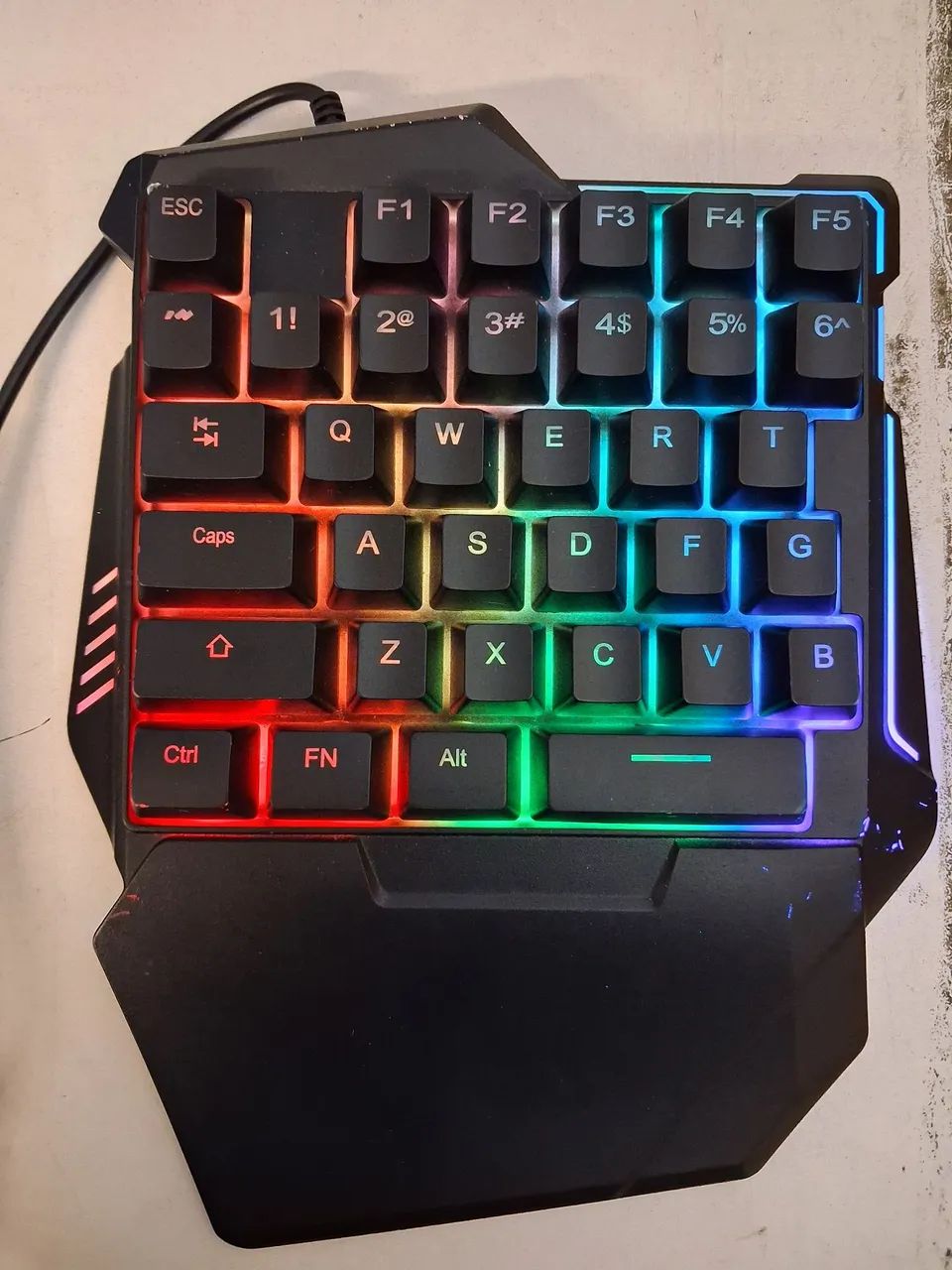 Teclado gamer uma mão 