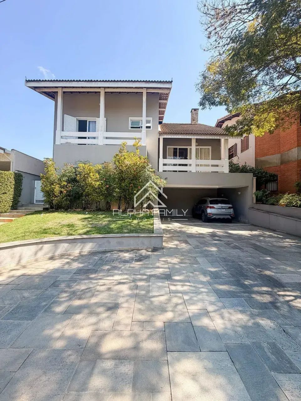 Linda casa para venda e locação em Alphaville - SP