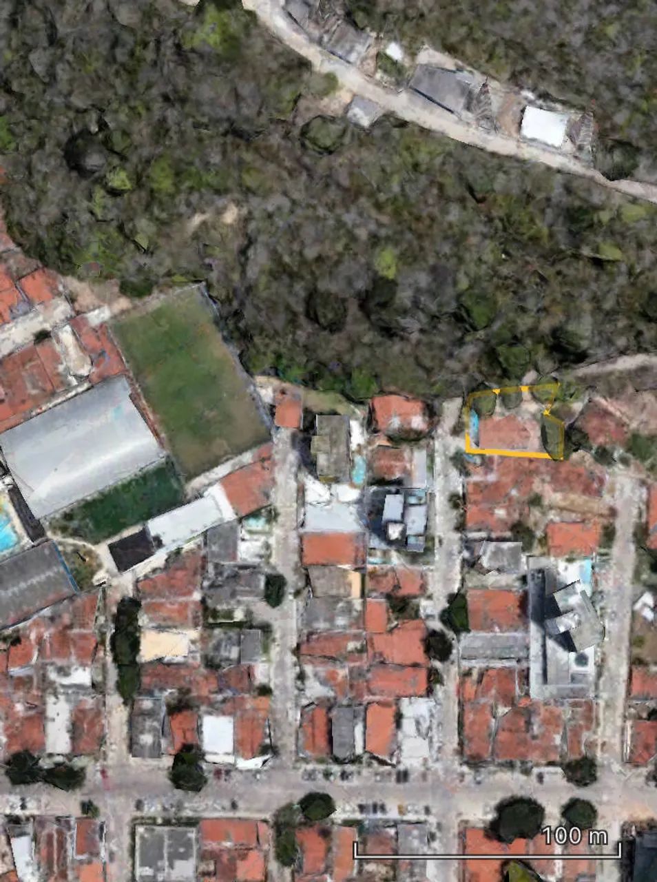 Terreno de esquina com casa ampla. Ideal para construção de edifício - Foto 4