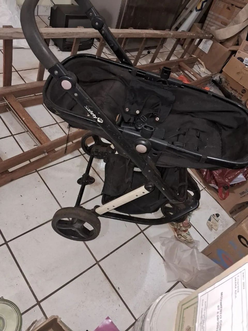 Carrinho de bebê tamanho grande usado! - Foto 3