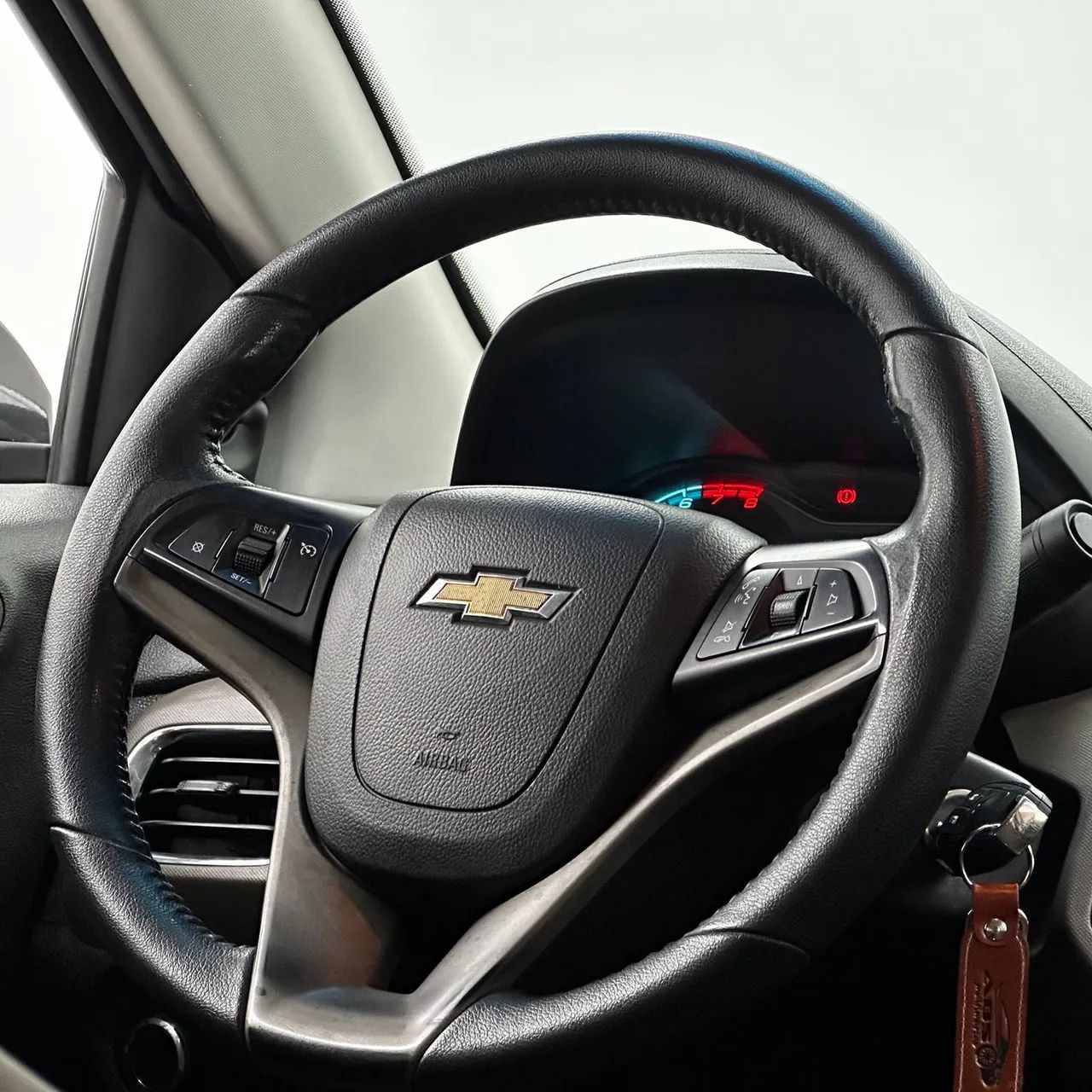 PRISMA LT 1.4 AUTOMÁTICO  - Foto 4