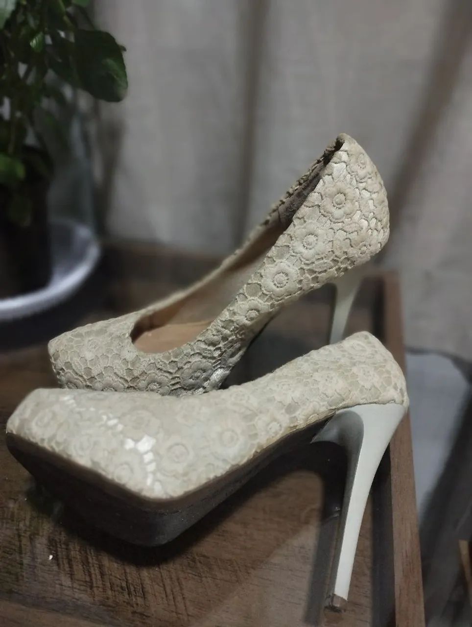 Scarpin Forrado  de renda  - Foto 4