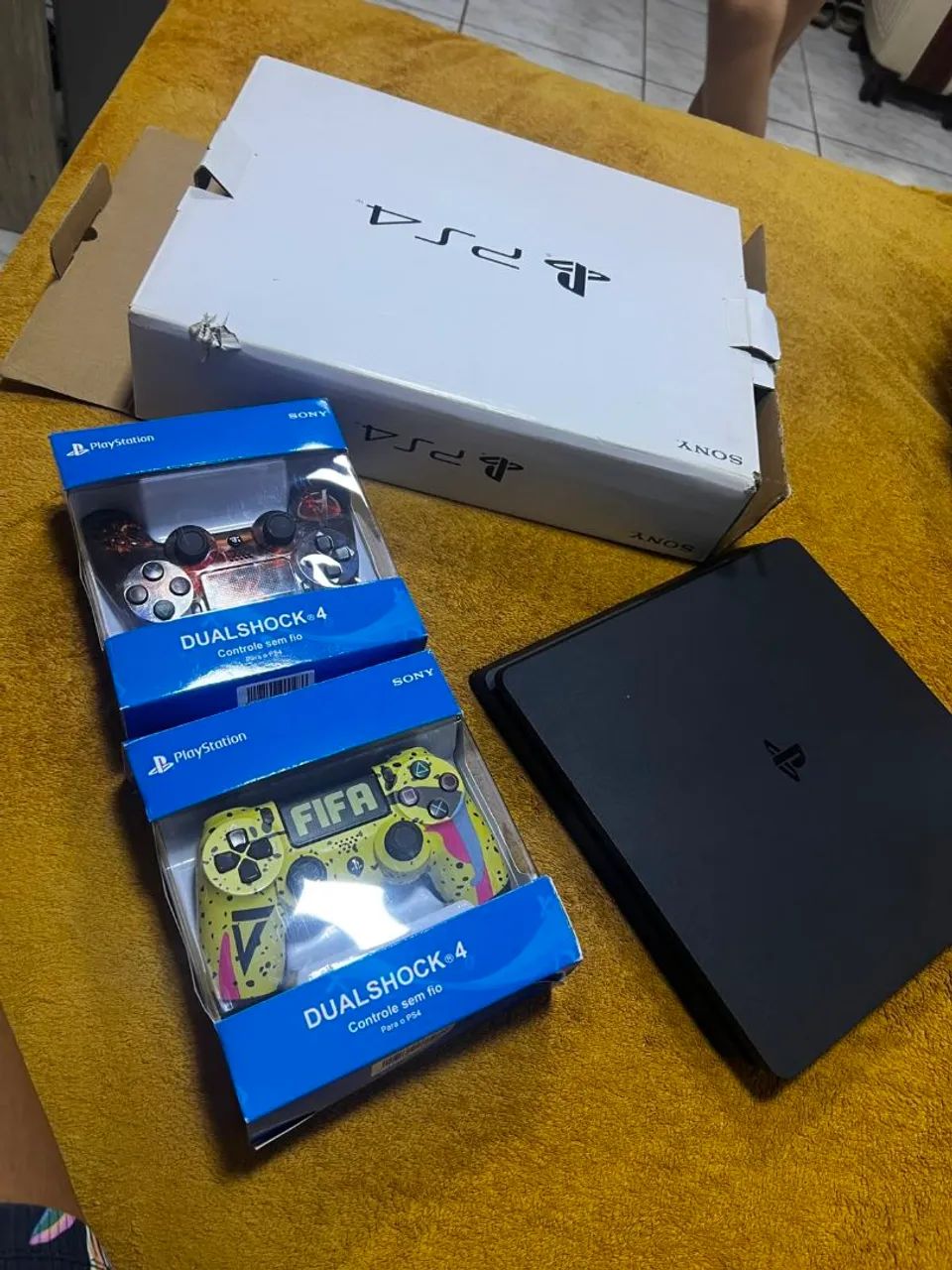 Ps4 slim 