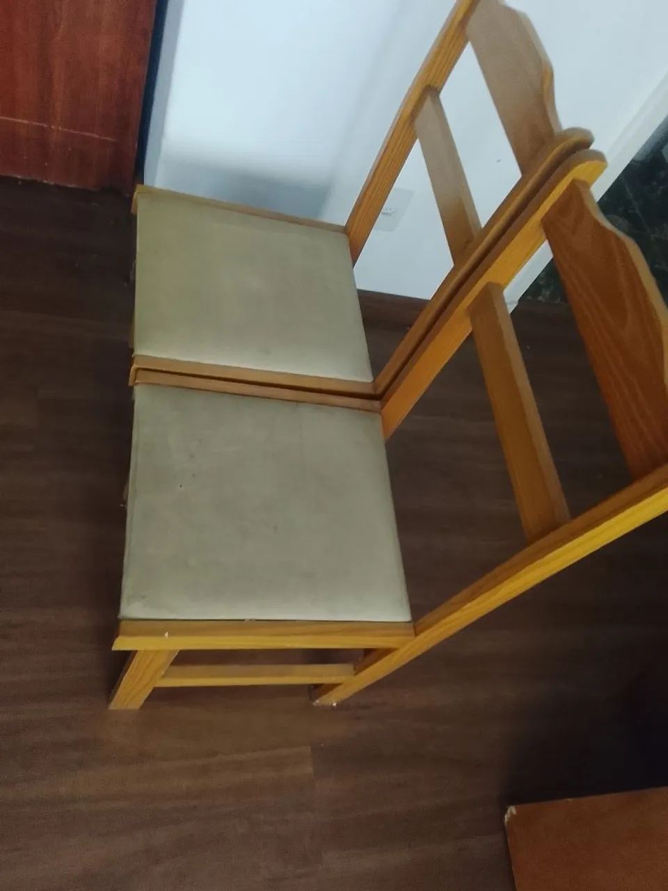 Cadeiras semi nova 