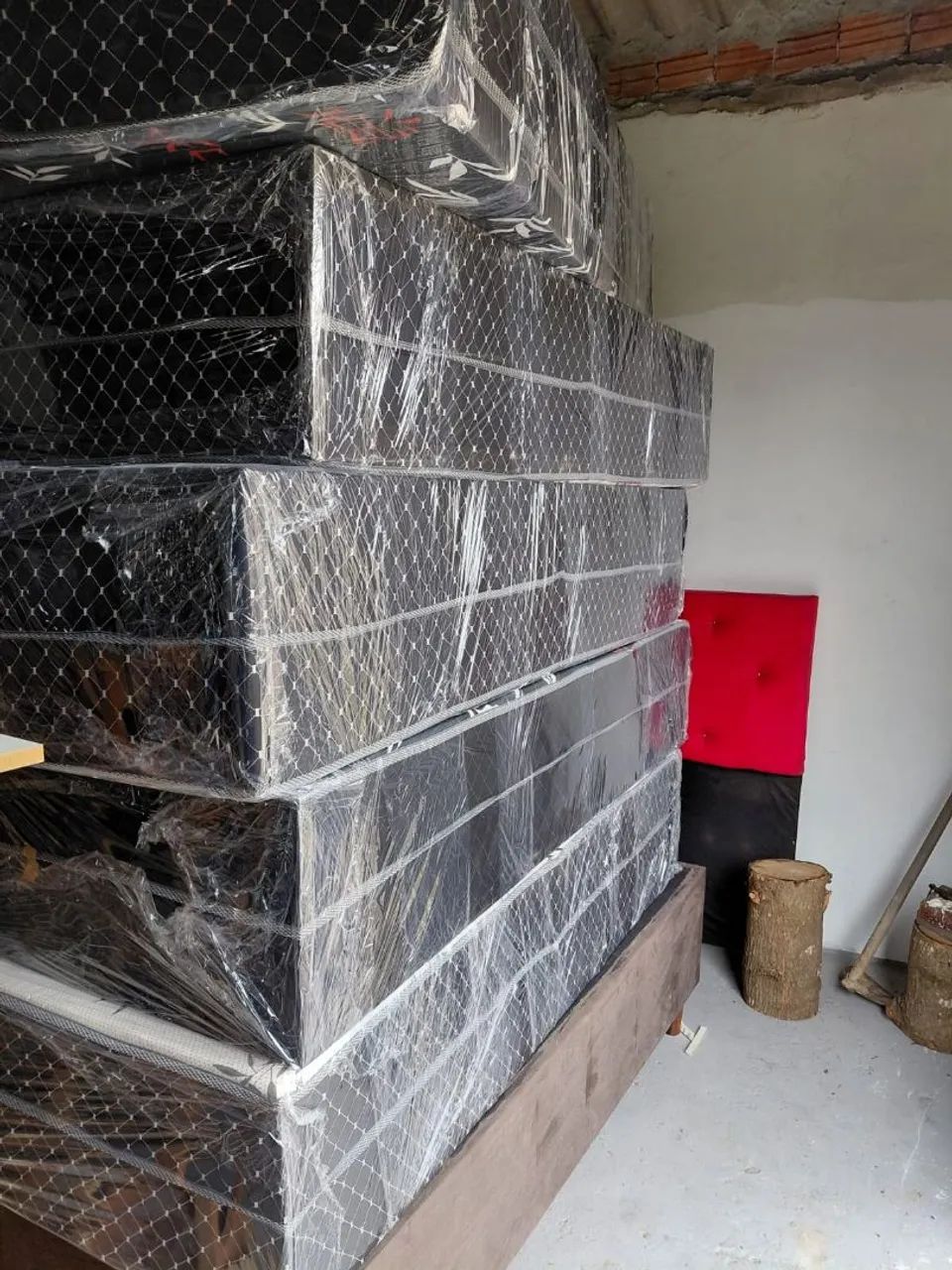 CAMA BOX + BASE COM PÉS DE MADEIRA MACIÇA  - Foto 2