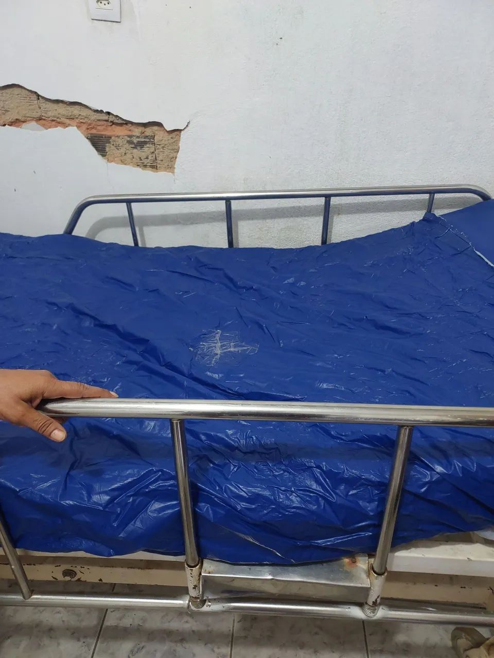 Cama hospitalar com colcaoortopetico completa - Foto 5