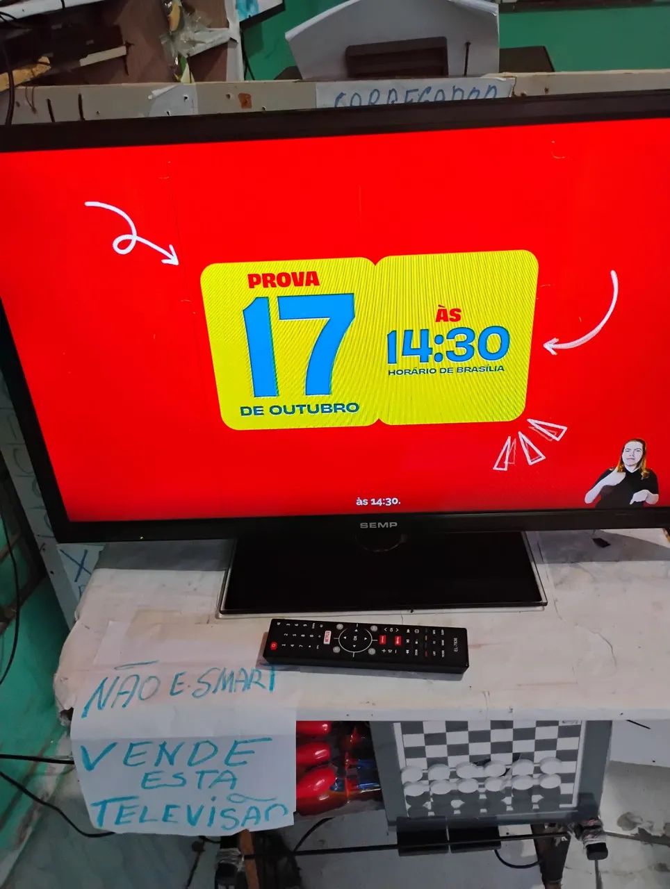TELEVISÃO 32 SEMP TOXIBA COM CONTROLE FUNCIONANDO TEM UMA LISTA 