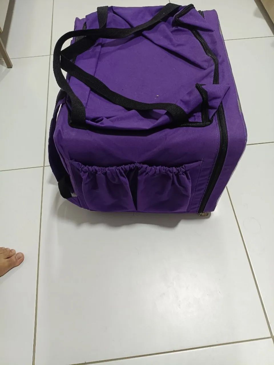 Bag nova de 48L pra vender, 1 mês de uso apenas! - Foto 3