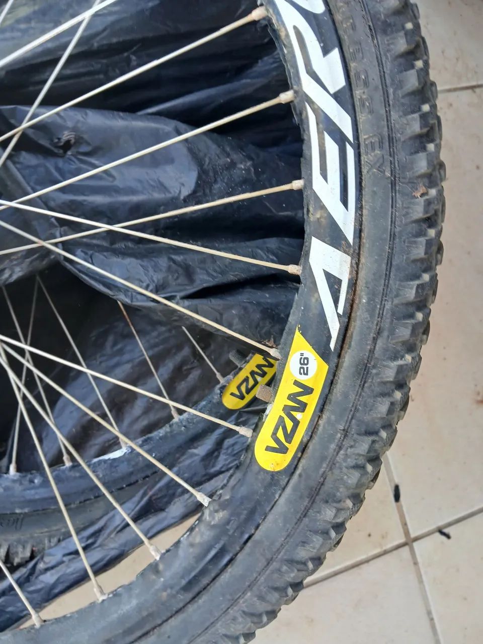 Pneus para bicicleta aro 26 - Foto 4