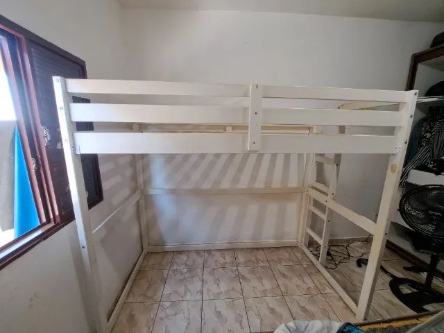 Cama alta 