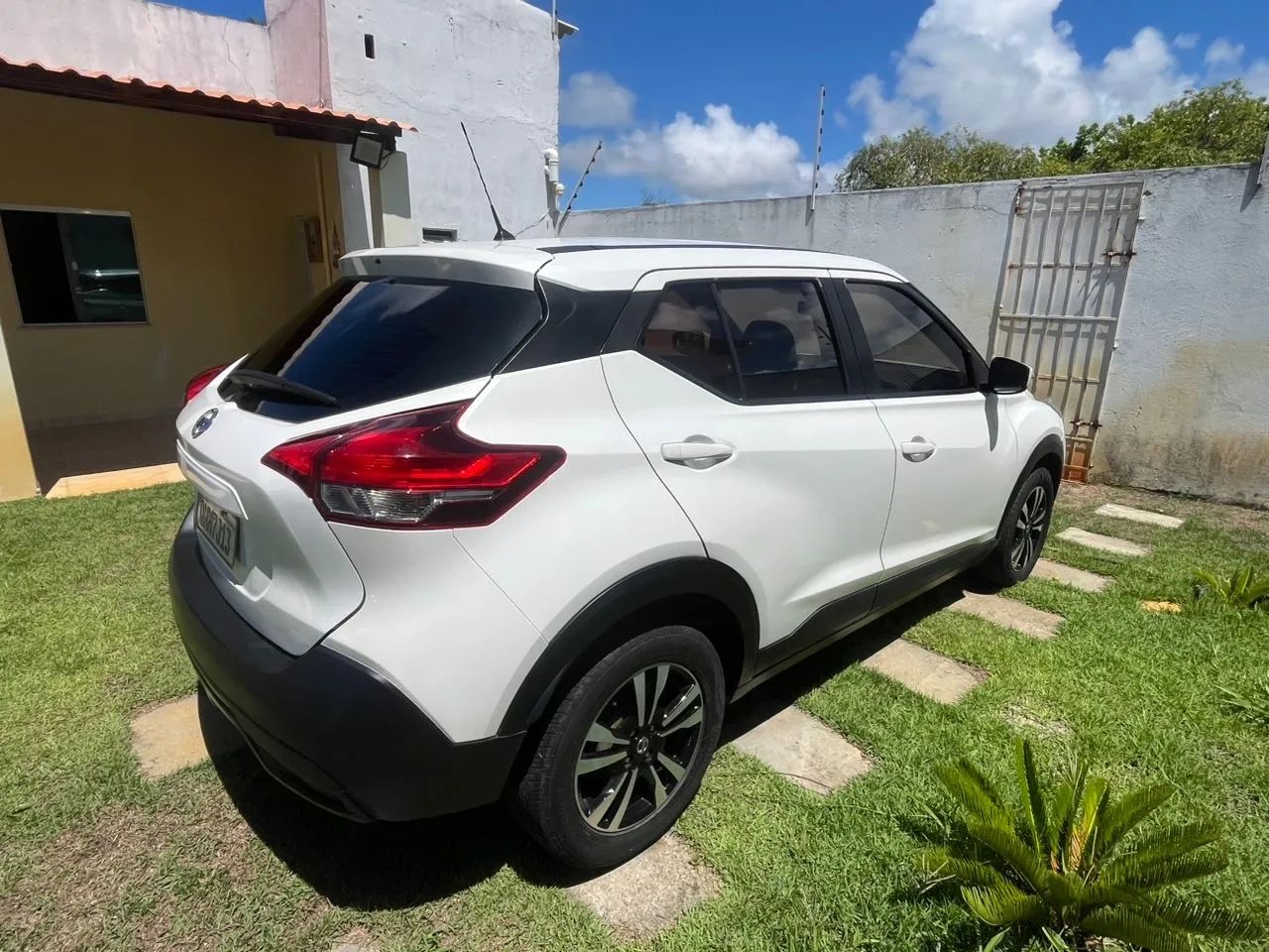 Nissan Kicks ACTIVE 1.6 16V FLEX AUT. 2021