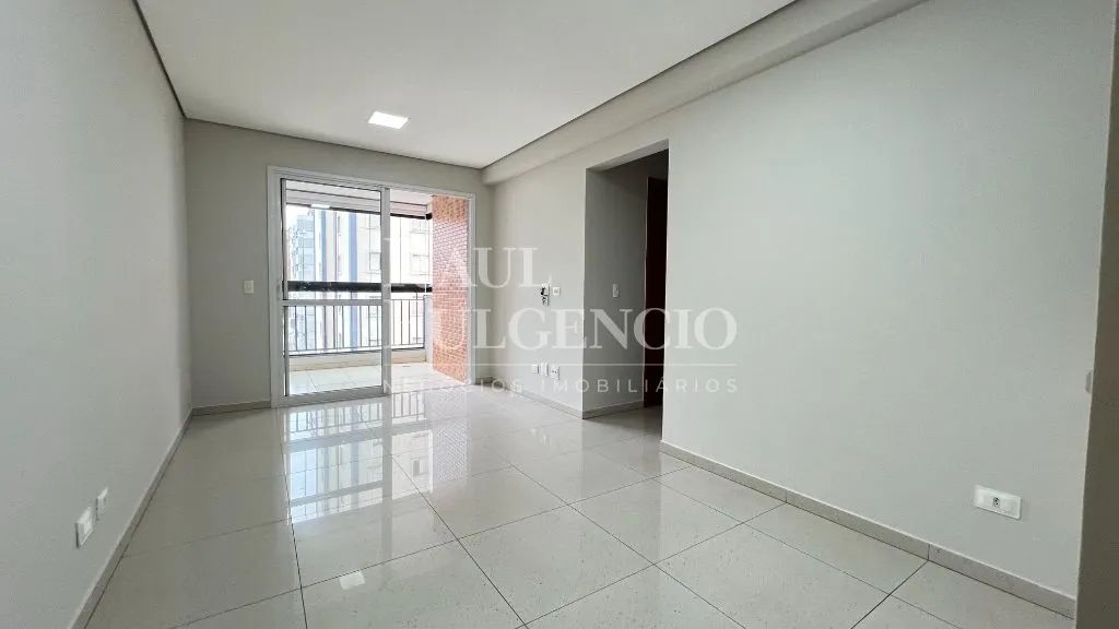3 quartos, sendo 1 suíte para alugar no centro