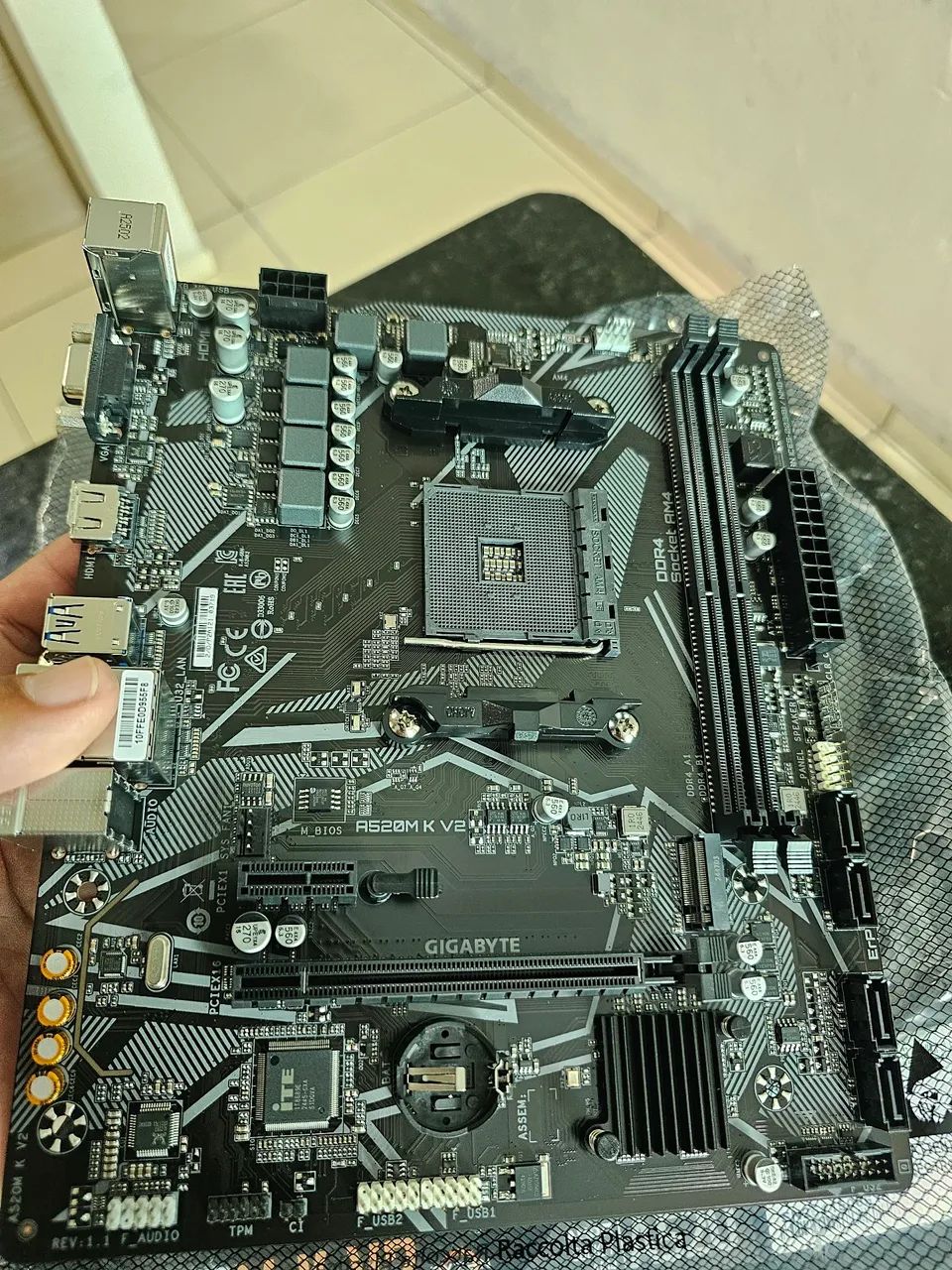 Placa mãe A520m - NOVA - Foto 4