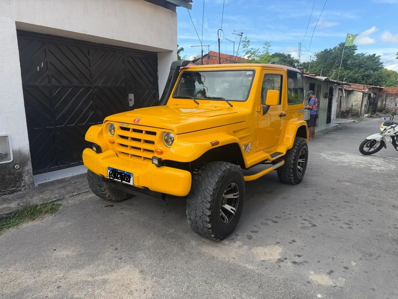 Troller T-4 2006