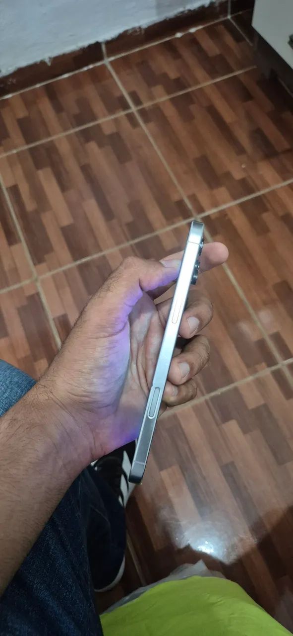 IPhone 16 pro max  - Foto 4