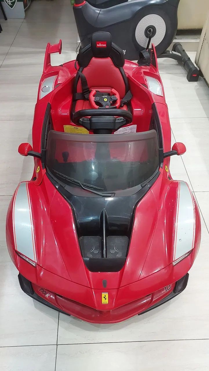Vendo carro elétrico infantil Ferrari 