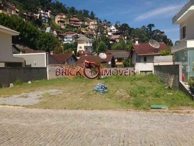 Excelente terreno plano com 331 m² em condomínio alto padrão em teresópolis - Foto 2