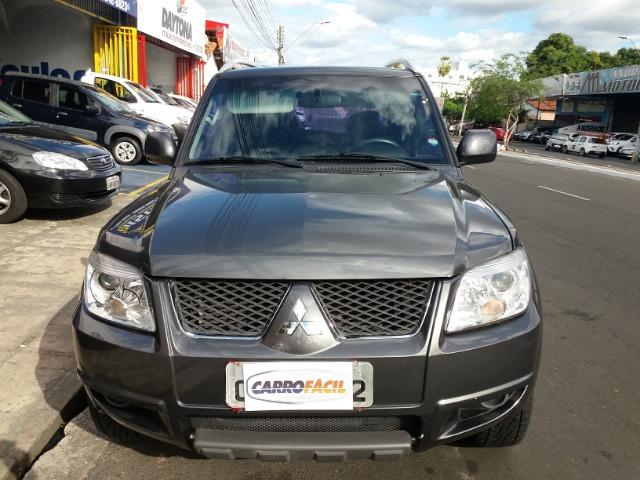 Mitsubishi Pajero tr4 2013 automática completa