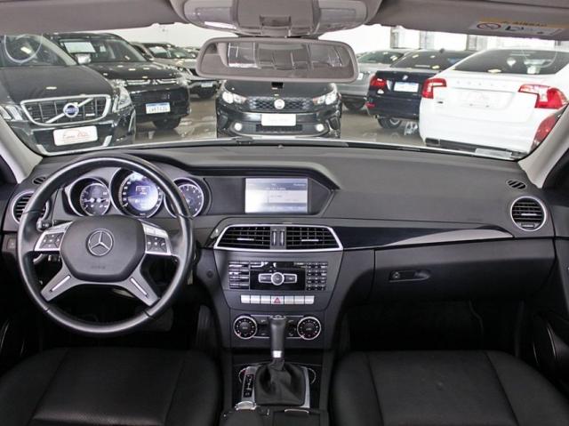 Mercedes-Benz C 180 1.6 Turbo CGI Automático 2014 - Foto 3