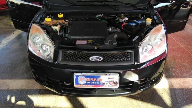 Ford Fiesta Sedan 1.6 (Flex) 2008 - Foto 15