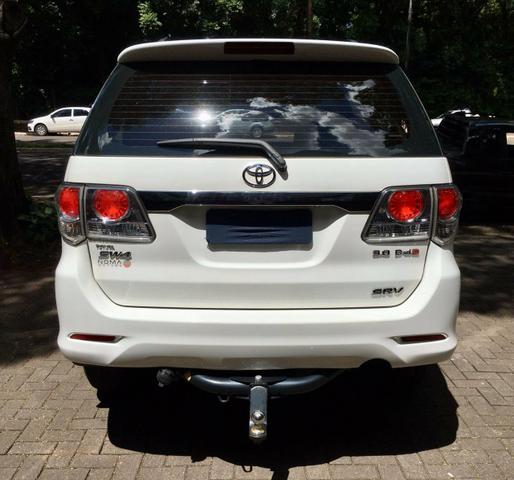 Toyota Hilux SW4 SRV 2013 Diesel 7 Lug - Foto 4
