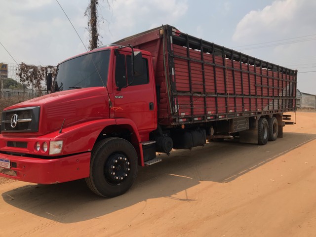 VENDO CAMINHÃO MERCEDES 1620