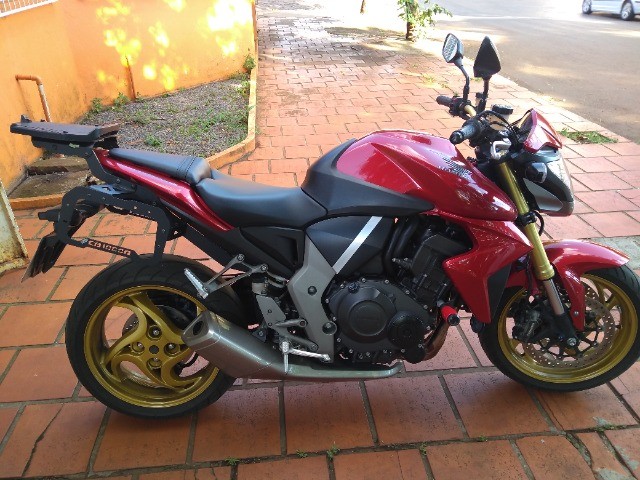 HONDA CB 1000R