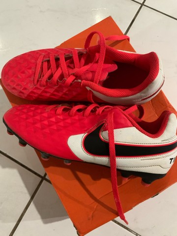 nike premier 8