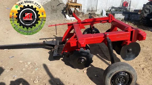 Grade de arrasto de 10 discos 