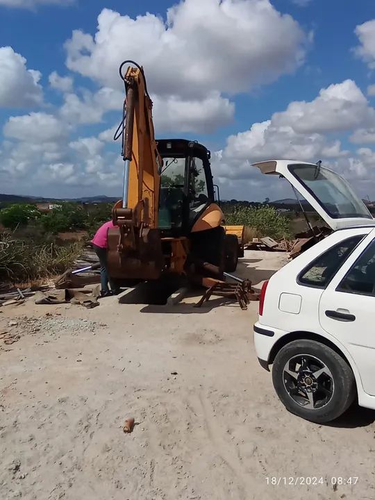 Retroescavadeira Caterpillar - Foto 4