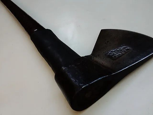 Antigo Machado Duas Caras - Ótimo estado