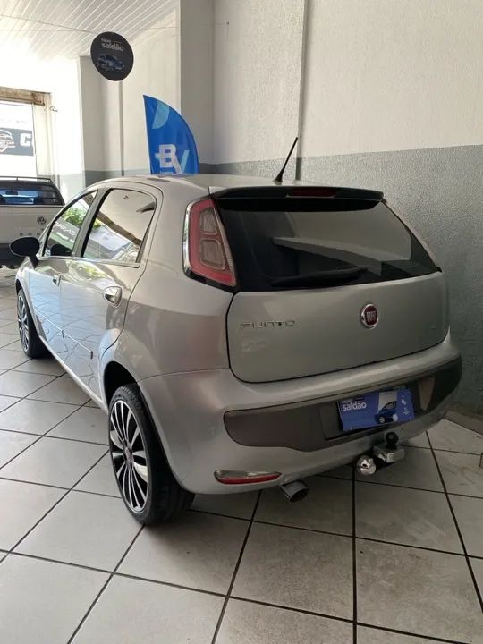 FIAT PUNTO Essence  1.6 2013 - Foto 3