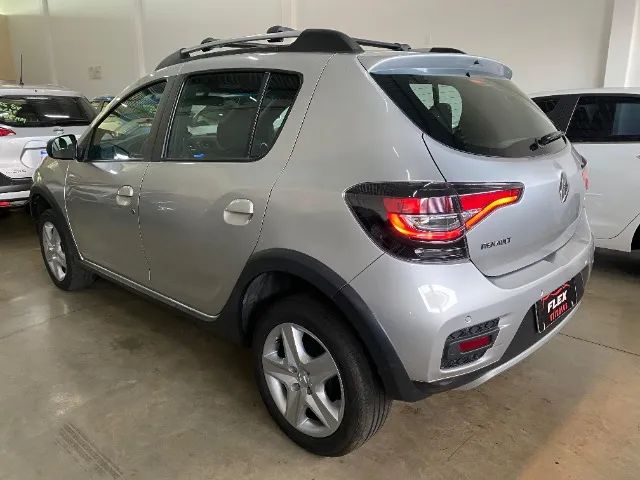 Sandero Stepway 1.6 ZEN - 2021 - 31mil KM! - Foto 3
