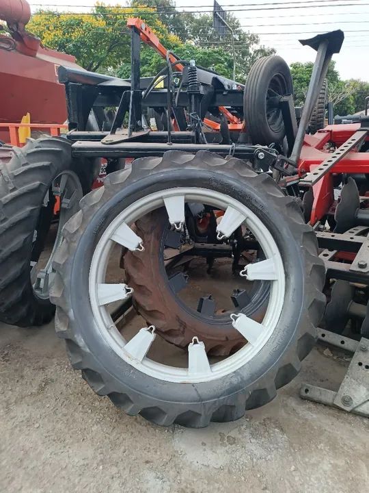 Jogo de Pneu c/ Roda Agrícola Fino Aro 38 e 36 Promoção!!