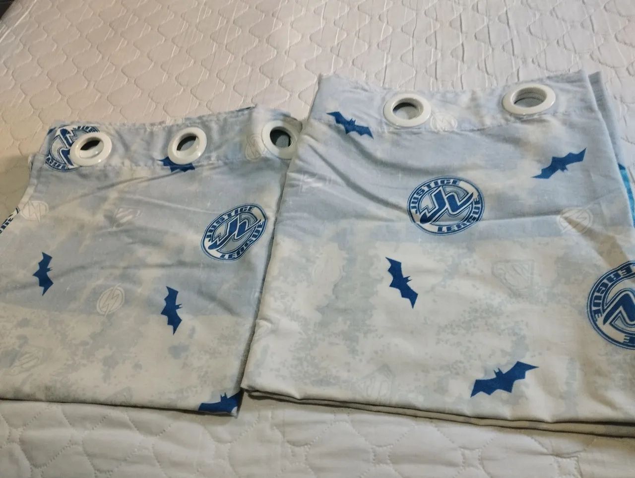 Cortinas infantil semi novas  - Foto 5