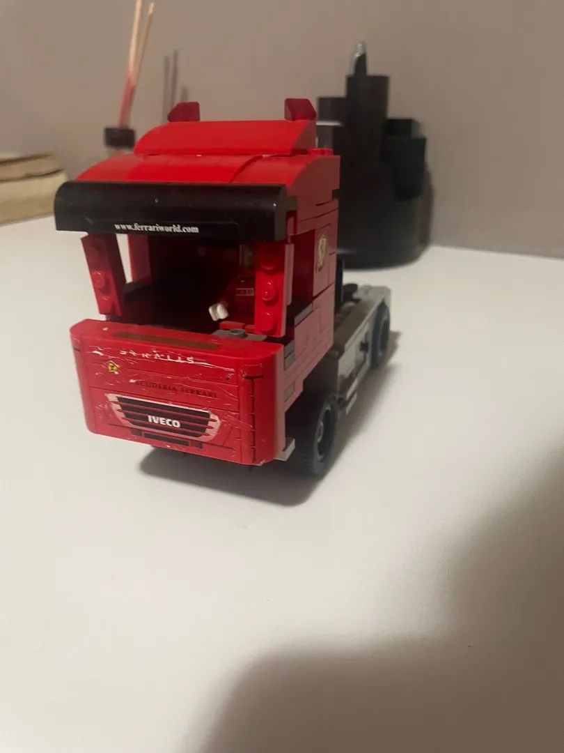 Caminhão Ferrari Lego - Foto 3