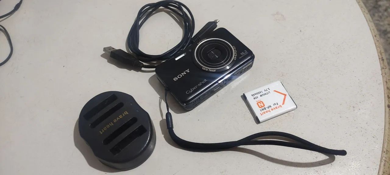Câmera Digital Sony Cyber-shot - Ótimo estado!