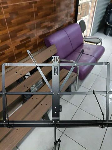PEDESTAL PARA PARTITURAS  NOVO COM CASE