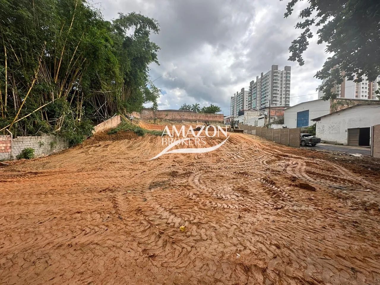Aleixo - Terreno de 1.400 m2 - Vendo - Foto 3