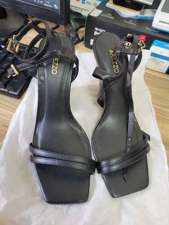 VENDO LINDA SANDALIA AREZZO - Foto 2