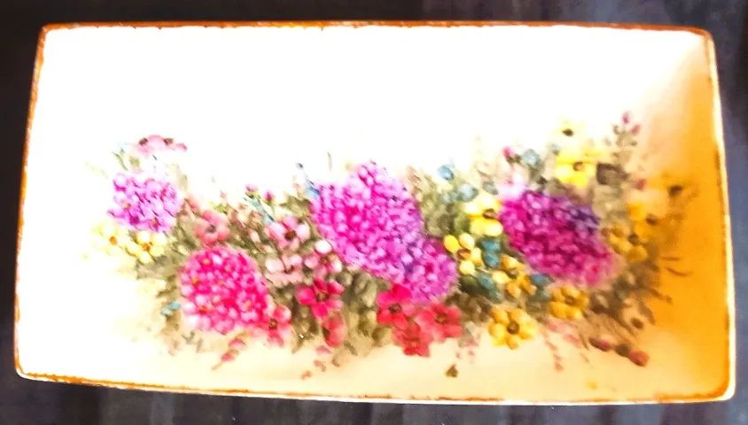 Bandeja Porcelana Schmidt anos 70 pintado a mão artista Augusta motivos florais e ouro - Foto 6